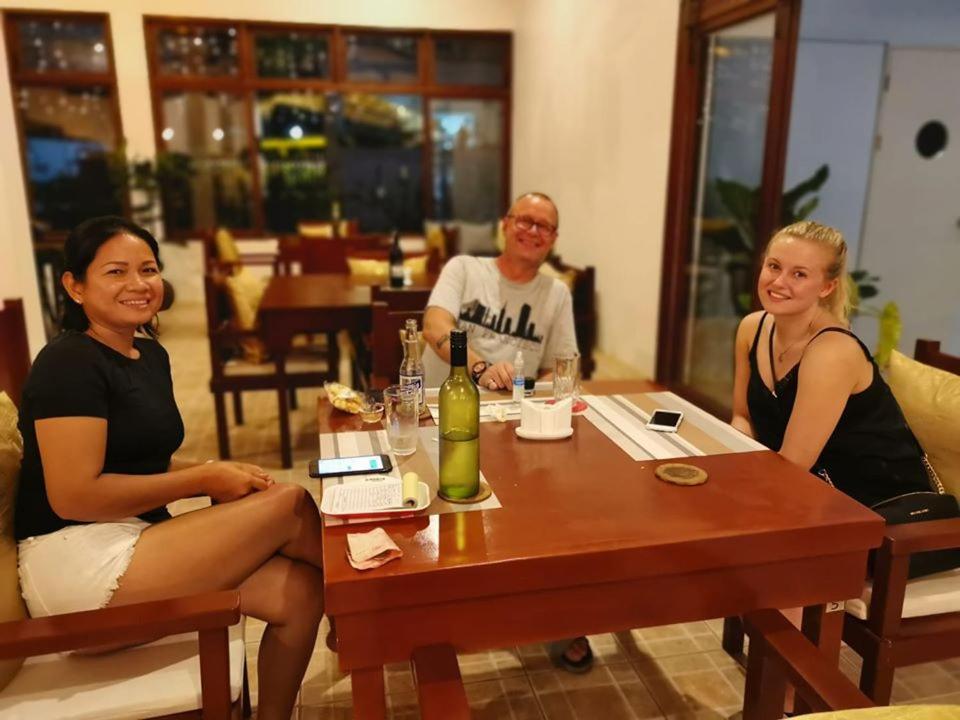 Alona Vikings Lodge 1 Panglao Bagian luar foto