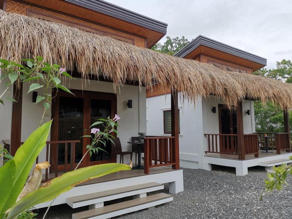 Alona Vikings Lodge 1 Panglao Bagian luar foto